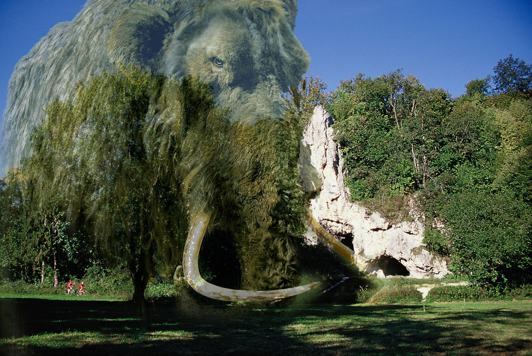 Mammut vor dem Fohlenhaus